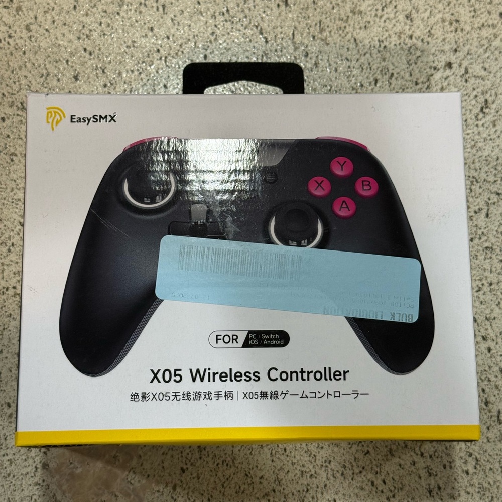EasySMX X05 Wireless Controller for PC Switch iOS or Android - Black and Pink
